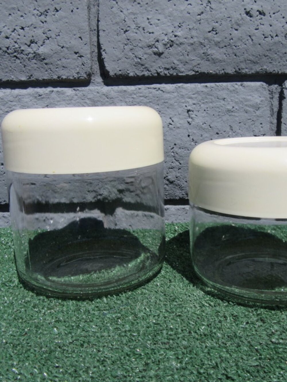 2 Vintage Heller Designs Massimo Vignelli Glass Kitchen Canister White Lid Set
